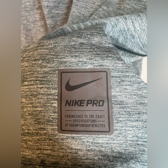 Nike Pro Heathered Blue Men's Tee - Picture 3 of 4